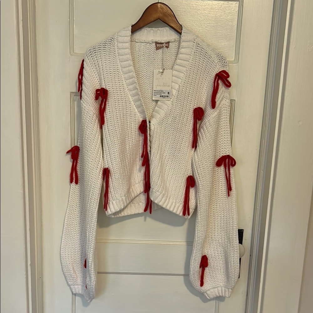 Show Me Your Mumu Stylish White and Red Women's Sweater